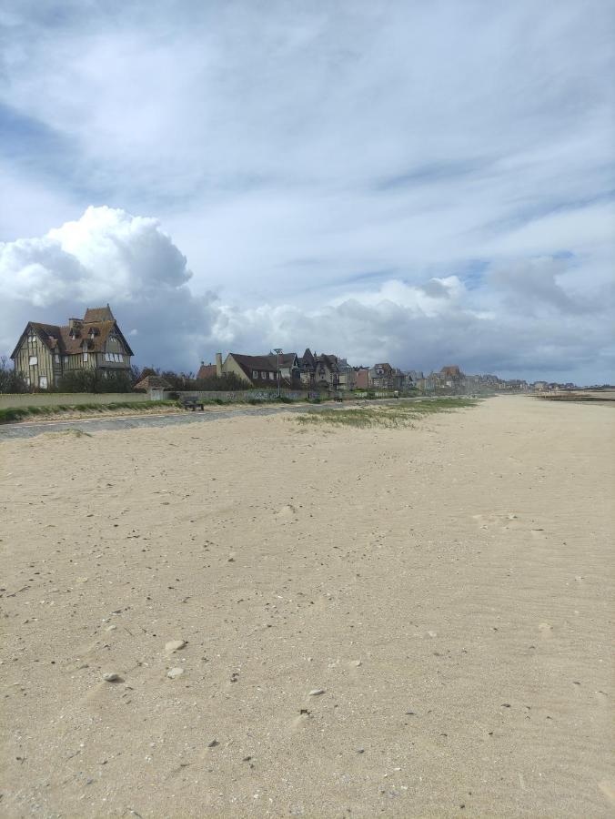 Studio Les Jardins De La Breche Hermanville-sur-Mer Exterior photo